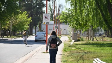 Trabajan en un corredor seguro para los estudiantes de la UNCo en Cipolletti