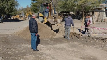 El intendente de Godoy indicó está en el tramo final la ampliación de la red de cloacas.