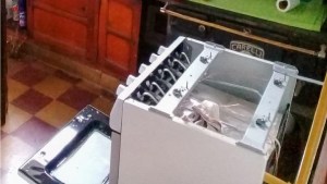 Explosión en una primaria de Neuquén: dos auxiliares de servicio heridos y clases suspendidas