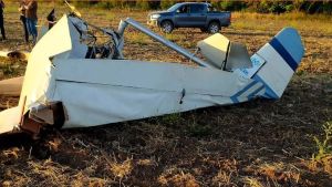 Construyó su propio avión ligero, se estrelló en un vuelo de prueba y murió
