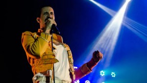 «Experiencia Queen» se presenta en el Centro Cultural de Viedma