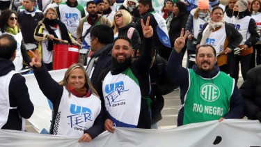 Unter y ATE, además de UPCN, fueron convocados para el lunes próximo. Foto: Marcelo Ochoa.