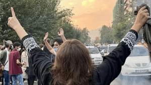 Denunciaron más de 100 muertes en Irán desde que iniciaron las protestas