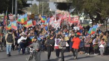 Imagen de Marcharon en los puentes Neuquén – Cipolletti por la liberación de las mujeres mapuches