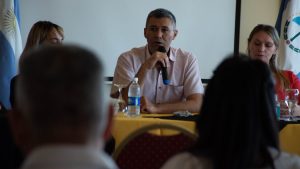Petroleros desplazan a Morales de la interna del MPN en Añelo y una médica va en su lugar