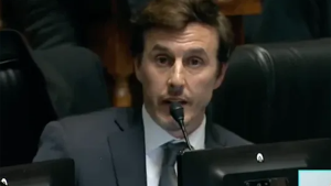 Un diputado de Buenos Aires llega a Roca a hacer campaña y pasará por la Escuela 357