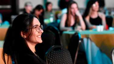 Así pasó el último Yo Pienso 2022 «Conciencia para Transformar» con Agostina Mileo y Fabricio Ballarini