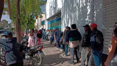 Las incripciones comenzaron el lunes y se prolongarán por 14 días. Foto César Izza