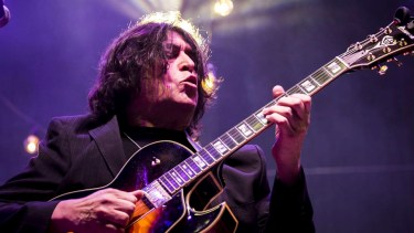El músico Luis Salinas, un referente de la guitarra.