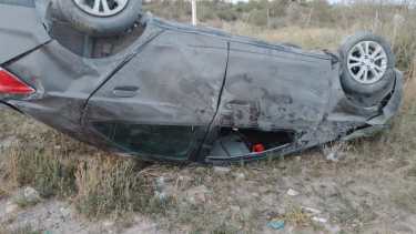 Un hombre resultó lesionado tras volcar con 1,6 gramos de alcohol en sangre. Foto: gentileza