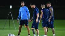Imagen de La Selección Argentina, con cinco cambios, se juega la permanencia en Qatar ante México