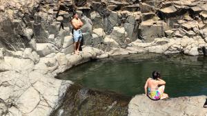 Ir de camping a orillas del Lago Ruca Choroy, con una comunidad de anfitriona: precios y atractivos