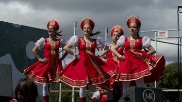 Las danzas típicas se ensayan todo el año (Foto: Marcelo Martínez)