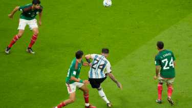 El golazo de Enzo Fernández a México le abrió las puertas de la titularidad en la Selección y luego hizo un gran Mundial. 