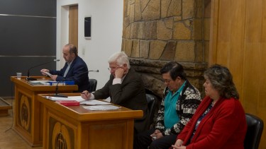 Los padres de Manuel Benitez presenciaron la formulación de cargos. Foto: Marcelo Martinez