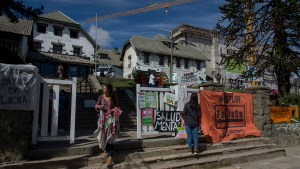 Los trabajadores de la salud iniciaron un paro por 48 horas en Bariloche