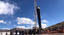 Imagen de Vaca Muerta en Mendoza: Petroleros amenaza con paro total ante el retiro del equipo de YPF