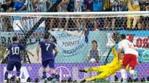 Imagen de La jugada del primer tiempo: penal cobrado por el VAR y Szczesny se lo atajó a Messi