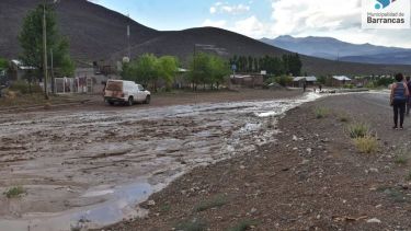 Hubo casas inundadas y calles anegadas en esta localidad de Neuquén. Foto: Municipalidad de Barrancas