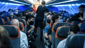 Covid-19: Brasil vuelve a exigir el uso de barbijo en aeropuertos y aviones