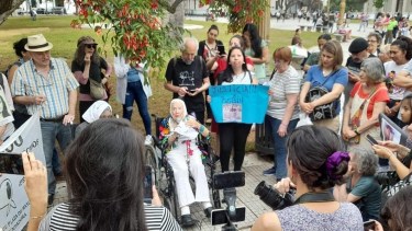 Familiares de Robinson llevaron su reclamo hasta la marcha de las Madres en Plaza de Mayo. (Gentileza Daniel Osovnikar)