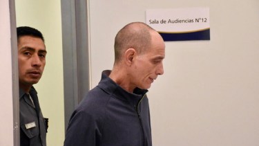 Jorge Falconi fue detenido huyendo por los techos, en Las Heras, Mendoza. (Matías Subat)