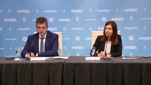 Video: Massa y Raverta anunciaron un refuerzo de 30.000 pesos en 3 cuotas para los jubilados