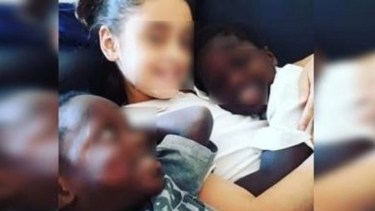 La familia tenía una hija y, luego, adoptó a los hermanos mellizos. (Gentileza Telefé Bahía Blanca).-
