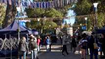 Imagen de La feria es un encuentro, aseguran las artesanas que llegaron con su producción a Neuquén