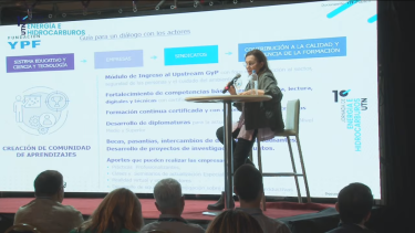 La fundación apunta a disminuir la brecha entre los profesionales que requiere la industria y la oferta educativa. 