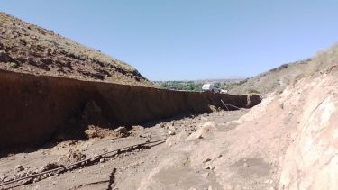 Por las tormentas, se erosionó parte del camino que va hacia Las Lajas. Foto: Gentileza Vialidad Nacional. 