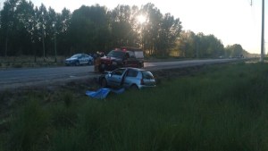 Murió aplastado por su propio auto en la ruta 7, en El Chañar