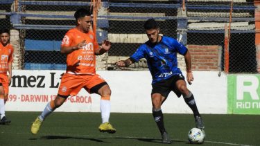 Rincón sigue en carrera en el Regional, a Roca le queda solo la Liga. (Foto: Facebook Deportivo Roca)