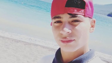 Nahuel decidió refrescarse en el río, pero la corriente lo atrapó y no pudo salir. (Instagram).-