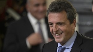 A fuerza de ajuste, Massa logró una fuerte caída del déficit fiscal en noviembre