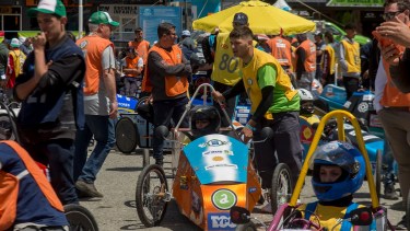Bariloche es sede de la competencia de vehículos fabricados por estudiantes de escuelas técnicas del país. Foto: Marcelo Martínez