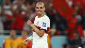 Pepe contra el arbitraje de Tello: «ya le pueden dar el título a Argentina»