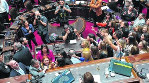 Una triste, patética, postal