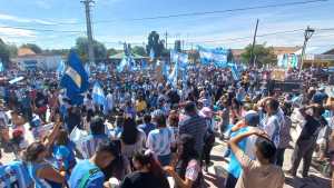 Desenfrenado festejo en Jacobacci por Argentina Campeón del Mundo