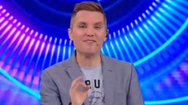 Santiago Del Moro conduce el exitoso ciclo en la pantalla de Telefe.-