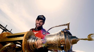 "Manu" Urcera apuesta por el bicampeonato en el Turismo Carretera. Foto gentileza