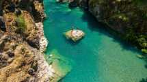 Imagen de Así es El Paraíso, un increíble pozón del río Azul a 10 km de El Bolsón: cómo llegar