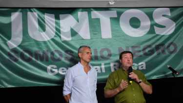 Carlos Banacloy destacó la figura de Weretilneck y llamó a vencer al sorismo en las próximas elecciones municipales. (foto: Andrés Maripe)