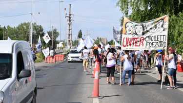 Unter se manifestará en la rotonda de ingreso a Cipolletti sobre ruta 22 y 151. Foto archivo: Florencia Salto.
