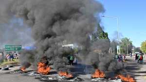 Miércoles, otro día que tendrá cortes de ruta y bloqueos en los puentes Neuquén &#8211; Cipolletti
