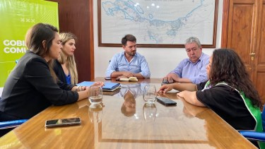 Delegados del gremio se reunieron con el ministro Rodrigo Buteler. Foto: gentileza.