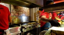 Imagen de Mostaza fue denunciado por los franquiciados, que señalan un negocio inmobiliario