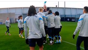 Así recibieron a Julián Álvarez en su regreso al Manchester City