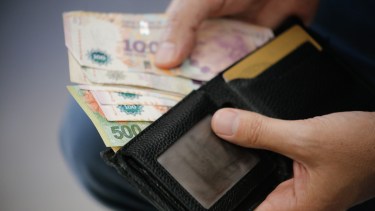 El gobierno de Milei pagaría un bono de fin de año