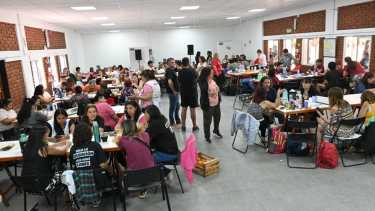 El Congreso de Unter se desarrollará en Cinco Saltos y definirá si acepta la oferta salarial por parte de la Provincia. Foto Archivo: Marcelo Ochoa.
